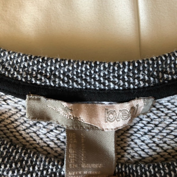 Sweater - Picture 3 of 3